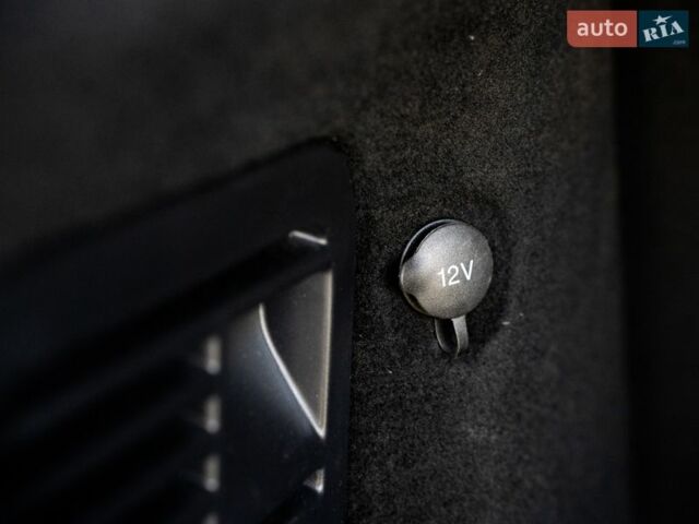 Белый Ленд Ровер Рендж Ровер Эвок, объемом двигателя 2.2 л и пробегом 148 тыс. км за 19000 $, фото 23 на Automoto.ua