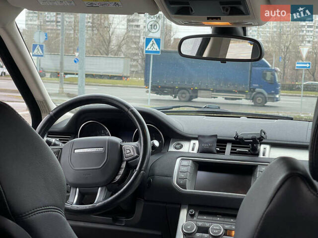 Белый Ленд Ровер Рендж Ровер Эвок, объемом двигателя 2.18 л и пробегом 196 тыс. км за 17950 $, фото 11 на Automoto.ua