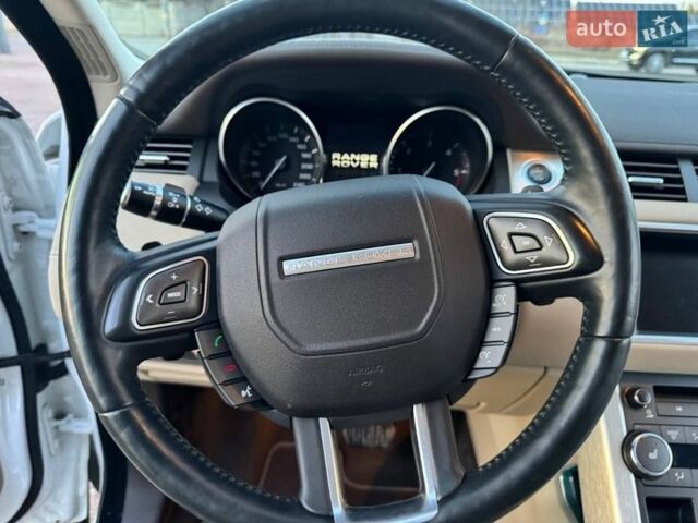 Белый Ленд Ровер Рендж Ровер Эвок, объемом двигателя 2.18 л и пробегом 77 тыс. км за 18500 $, фото 22 на Automoto.ua