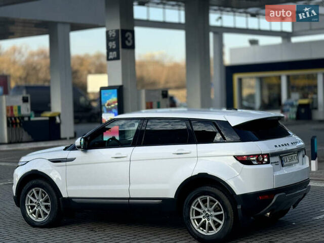 Белый Ленд Ровер Рендж Ровер Эвок, объемом двигателя 2.18 л и пробегом 180 тыс. км за 15500 $, фото 7 на Automoto.ua