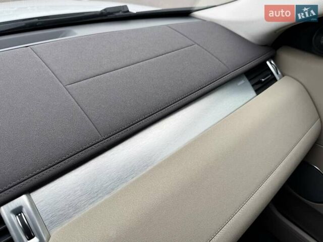 Ленд Ровер Рендж Ровер Евок 2013 у Києві на Automoto.ua Білий Ленд Ровер Рендж Ровер Евок, об'ємом двигуна 2.18 л та пробігом 170 тис. км за 17900 $, фото 39 на Automoto.ua