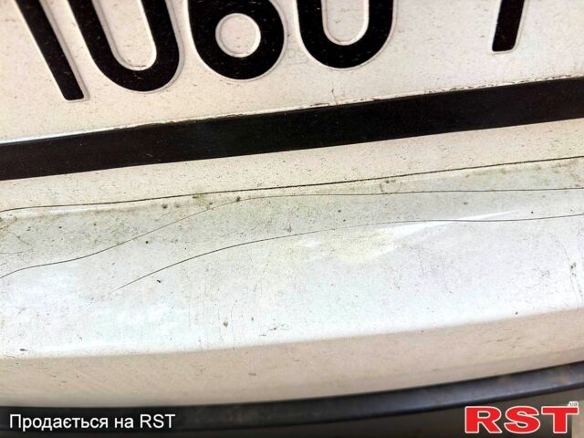 Білий Ленд Ровер Рендж Ровер Евок, об'ємом двигуна 2.2 л та пробігом 145 тис. км за 20000 $, фото 4 на Automoto.ua