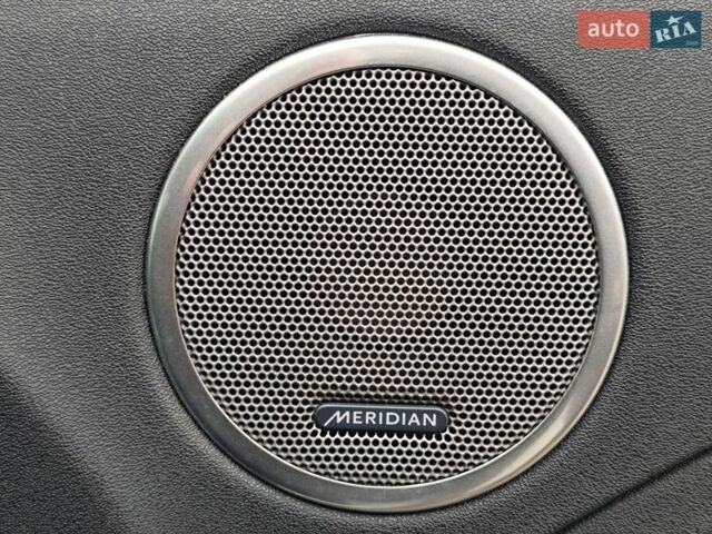 Белый Ленд Ровер Рендж Ровер Эвок, объемом двигателя 2.2 л и пробегом 207 тыс. км за 16500 $, фото 28 на Automoto.ua