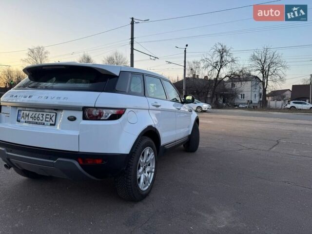 Белый Ленд Ровер Рендж Ровер Эвок, объемом двигателя 2.18 л и пробегом 77 тыс. км за 18500 $, фото 6 на Automoto.ua