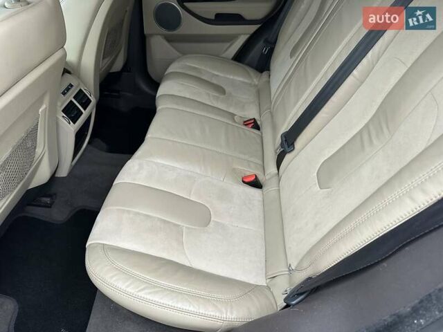 Белый Ленд Ровер Рендж Ровер Эвок, объемом двигателя 2 л и пробегом 178 тыс. км за 13900 $, фото 15 на Automoto.ua