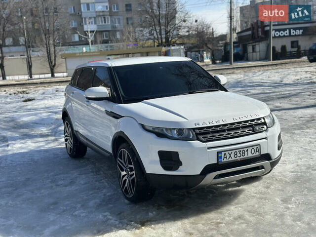 Білий Ленд Ровер Рендж Ровер Евок, об'ємом двигуна 2.2 л та пробігом 223 тис. км за 15800 $, фото 6 на Automoto.ua