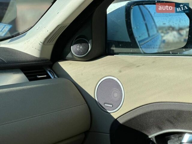 Білий Ленд Ровер Рендж Ровер Евок, об'ємом двигуна 2 л та пробігом 186 тис. км за 10500 $, фото 17 на Automoto.ua