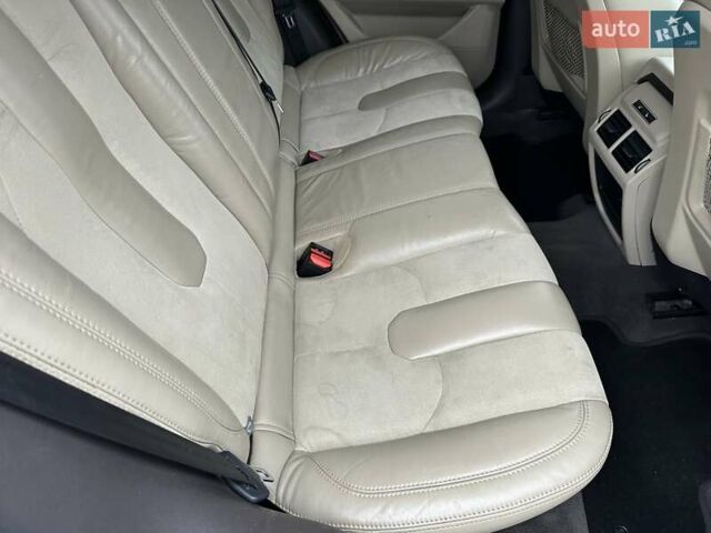 Белый Ленд Ровер Рендж Ровер Эвок, объемом двигателя 2 л и пробегом 178 тыс. км за 13900 $, фото 14 на Automoto.ua