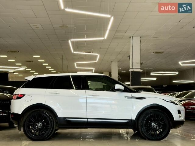 Белый Ленд Ровер Рендж Ровер Эвок, объемом двигателя 2.18 л и пробегом 155 тыс. км за 19399 $, фото 9 на Automoto.ua