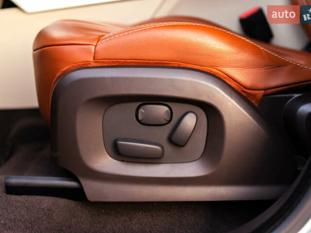 Белый Ленд Ровер Рендж Ровер Эвок, объемом двигателя 2 л и пробегом 73 тыс. км за 17700 $, фото 44 на Automoto.ua