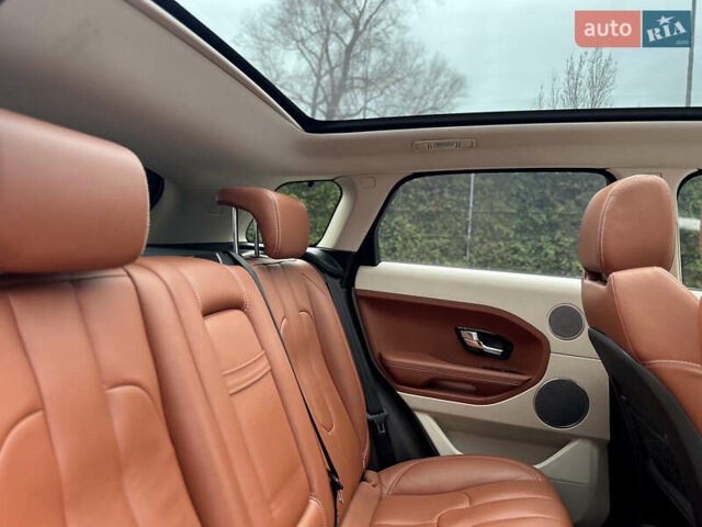 Білий Ленд Ровер Рендж Ровер Евок, об'ємом двигуна 2 л та пробігом 154 тис. км за 14000 $, фото 15 на Automoto.ua