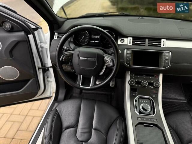 Білий Ленд Ровер Рендж Ровер Евок, об'ємом двигуна 2 л та пробігом 104 тис. км за 16900 $, фото 37 на Automoto.ua