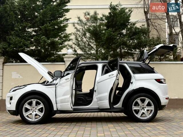 Білий Ленд Ровер Рендж Ровер Евок, об'ємом двигуна 2 л та пробігом 104 тис. км за 17950 $, фото 39 на Automoto.ua