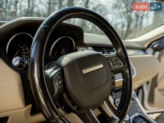 Белый Ленд Ровер Рендж Ровер Эвок, объемом двигателя 2.2 л и пробегом 148 тыс. км за 19000 $, фото 35 на Automoto.ua