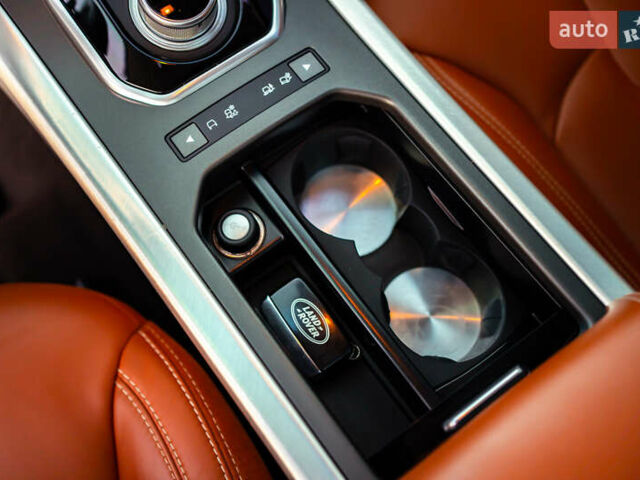 Белый Ленд Ровер Рендж Ровер Эвок, объемом двигателя 2 л и пробегом 73 тыс. км за 17700 $, фото 53 на Automoto.ua