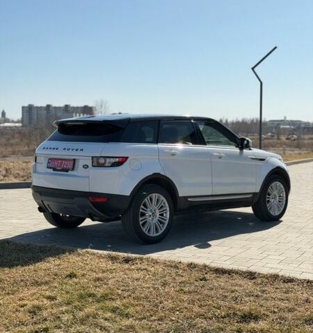 Білий Ленд Ровер Рендж Ровер Евок, об'ємом двигуна 2 л та пробігом 179 тис. км за 11900 $, фото 5 на Automoto.ua