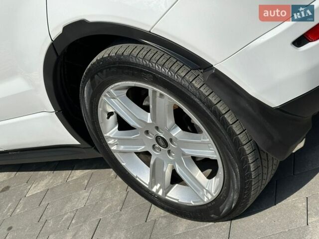 Белый Ленд Ровер Рендж Ровер Эвок, объемом двигателя 2.2 л и пробегом 158 тыс. км за 16500 $, фото 84 на Automoto.ua