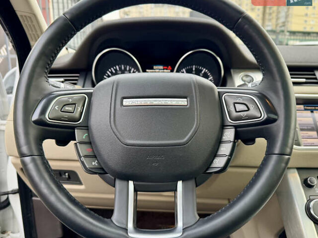 Ленд Ровер Рендж Ровер Эвок 2013 в Одессе на Automoto.ua Белый Ленд Ровер Рендж Ровер Эвок, объемом двигателя 2 л и пробегом 169 тыс. км за 16500 $, фото 43 на Automoto.ua