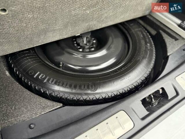 Білий Ленд Ровер Рендж Ровер Евок, об'ємом двигуна 2 л та пробігом 104 тис. км за 17950 $, фото 59 на Automoto.ua