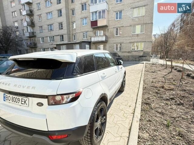Белый Ленд Ровер Рендж Ровер Эвок, объемом двигателя 2 л и пробегом 199 тыс. км за 15500 $, фото 4 на Automoto.ua