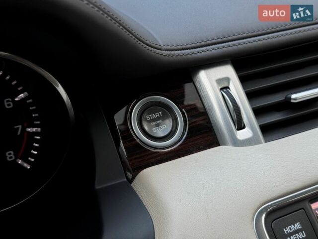 Білий Ленд Ровер Рендж Ровер Евок, об'ємом двигуна 2 л та пробігом 90 тис. км за 18999 $, фото 28 на Automoto.ua