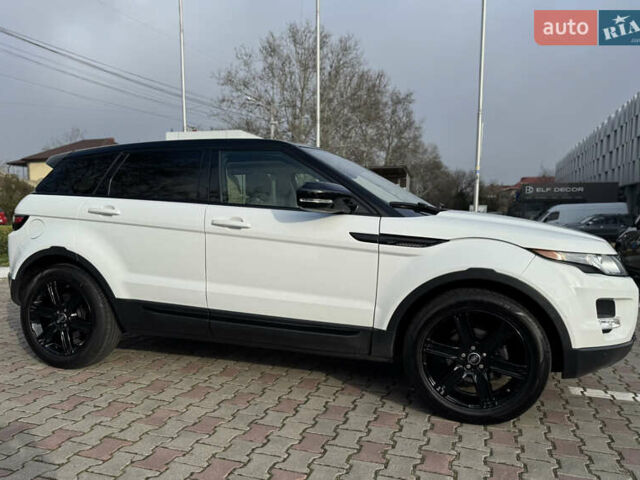 Ленд Ровер Рендж Ровер Эвок 2013 в Одессе на Automoto.ua Белый Ленд Ровер Рендж Ровер Эвок, объемом двигателя 2 л и пробегом 169 тыс. км за 16500 $, фото 5 на Automoto.ua