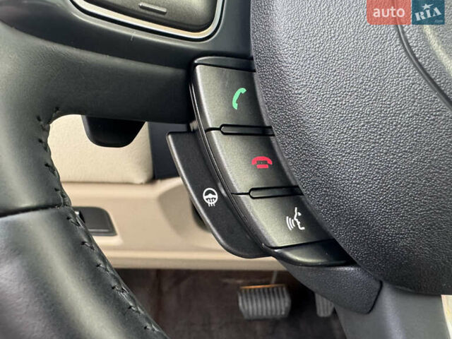 Ленд Ровер Рендж Ровер Эвок 2013 в Одессе на Automoto.ua Белый Ленд Ровер Рендж Ровер Эвок, объемом двигателя 2 л и пробегом 169 тыс. км за 16500 $, фото 44 на Automoto.ua