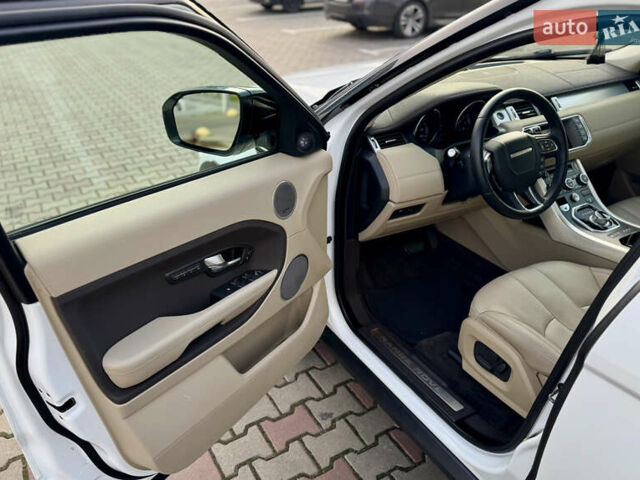 Ленд Ровер Рендж Ровер Эвок 2013 в Одессе на Automoto.ua Белый Ленд Ровер Рендж Ровер Эвок, объемом двигателя 2 л и пробегом 169 тыс. км за 16500 $, фото 21 на Automoto.ua