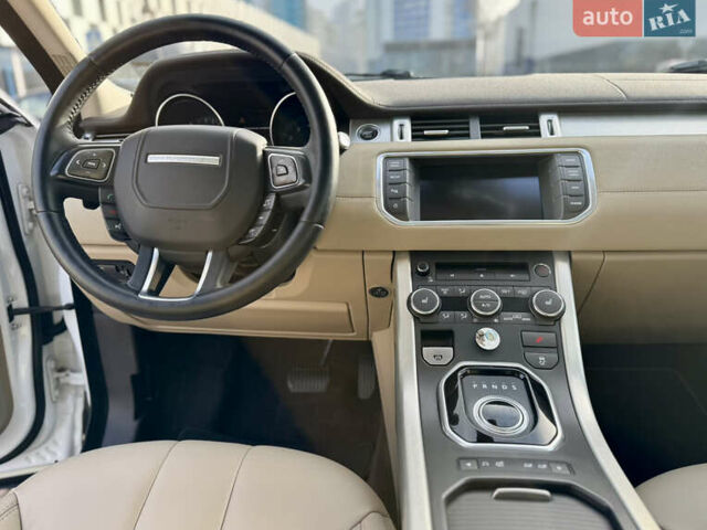 Ленд Ровер Рендж Ровер Эвок 2013 в Одессе на Automoto.ua Белый Ленд Ровер Рендж Ровер Эвок, объемом двигателя 2 л и пробегом 169 тыс. км за 16500 $, фото 32 на Automoto.ua