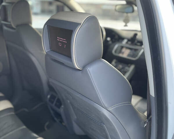 Білий Ленд Ровер Рендж Ровер Евок, об'ємом двигуна 2.18 л та пробігом 208 тис. км за 19500 $, фото 33 на Automoto.ua