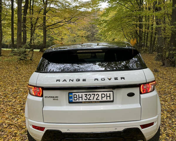 Белый Ленд Ровер Рендж Ровер Эвок, объемом двигателя 2 л и пробегом 181 тыс. км за 15850 $, фото 9 на Automoto.ua