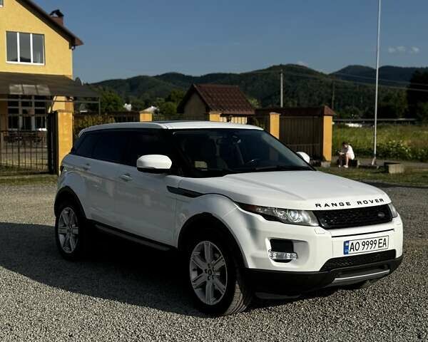 Білий Ленд Ровер Рендж Ровер Евок, об'ємом двигуна 2 л та пробігом 240 тис. км за 15500 $, фото 2 на Automoto.ua