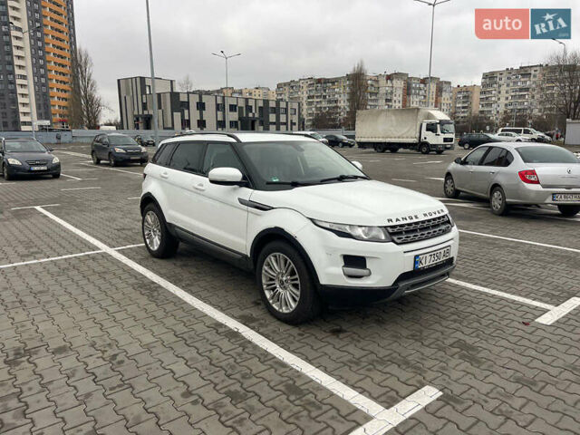 Белый Ленд Ровер Рендж Ровер Эвок, объемом двигателя 2.18 л и пробегом 196 тыс. км за 17950 $, фото 4 на Automoto.ua