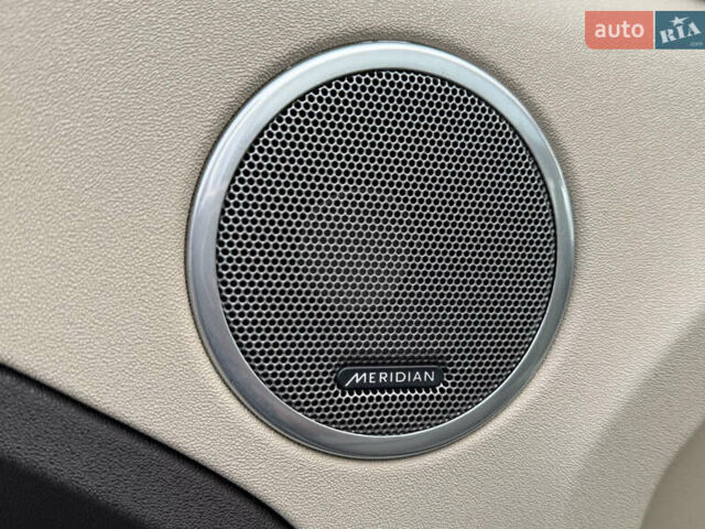 Ленд Ровер Рендж Ровер Эвок 2013 в Одессе на Automoto.ua Белый Ленд Ровер Рендж Ровер Эвок, объемом двигателя 2 л и пробегом 169 тыс. км за 16500 $, фото 38 на Automoto.ua