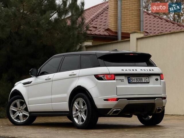Белый Ленд Ровер Рендж Ровер Эвок, объемом двигателя 2 л и пробегом 104 тыс. км за 18900 $, фото 24 на Automoto.ua