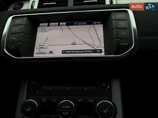 Белый Ленд Ровер Рендж Ровер Эвок, объемом двигателя 2 л и пробегом 104 тыс. км за 18900 $, фото 75 на Automoto.ua