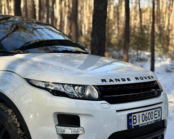 Белый Ленд Ровер Рендж Ровер Эвок, объемом двигателя 2.2 л и пробегом 129 тыс. км за 22500 $, фото 2 на Automoto.ua