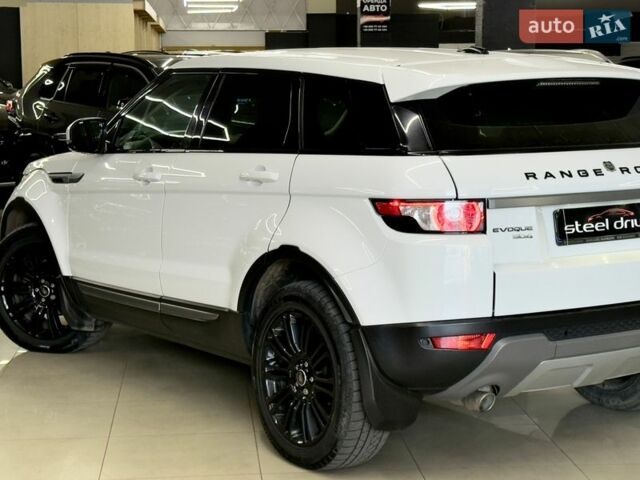 Белый Ленд Ровер Рендж Ровер Эвок, объемом двигателя 2.18 л и пробегом 155 тыс. км за 19399 $, фото 16 на Automoto.ua