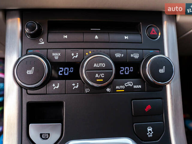 Белый Ленд Ровер Рендж Ровер Эвок, объемом двигателя 2 л и пробегом 73 тыс. км за 17700 $, фото 31 на Automoto.ua