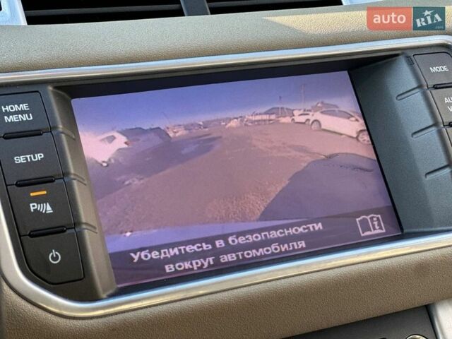 Білий Ленд Ровер Рендж Ровер Евок, об'ємом двигуна 2 л та пробігом 186 тис. км за 10500 $, фото 13 на Automoto.ua