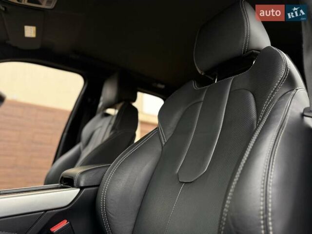 Белый Ленд Ровер Рендж Ровер Эвок, объемом двигателя 2 л и пробегом 104 тыс. км за 18900 $, фото 46 на Automoto.ua