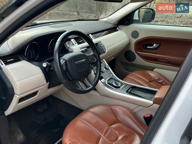 Білий Ленд Ровер Рендж Ровер Евок, об'ємом двигуна 2 л та пробігом 89 тис. км за 19500 $, фото 14 на Automoto.ua