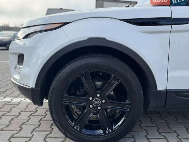 Ленд Ровер Рендж Ровер Эвок 2013 в Одессе на Automoto.ua Белый Ленд Ровер Рендж Ровер Эвок, объемом двигателя 2 л и пробегом 169 тыс. км за 16500 $, фото 13 на Automoto.ua