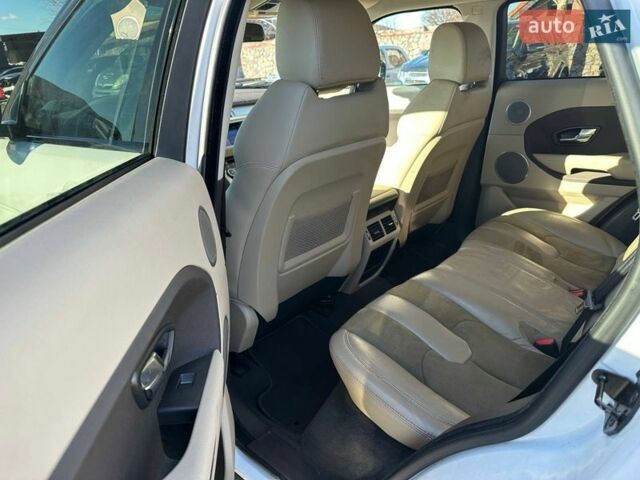 Білий Ленд Ровер Рендж Ровер Евок, об'ємом двигуна 2 л та пробігом 186 тис. км за 10500 $, фото 18 на Automoto.ua