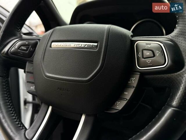 Білий Ленд Ровер Рендж Ровер Евок, об'ємом двигуна 2 л та пробігом 104 тис. км за 17950 $, фото 65 на Automoto.ua