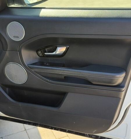 Білий Ленд Ровер Рендж Ровер Евок, об'ємом двигуна 2 л та пробігом 179 тис. км за 11900 $, фото 20 на Automoto.ua