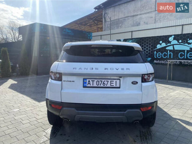 Белый Ленд Ровер Рендж Ровер Эвок, объемом двигателя 2 л и пробегом 197 тыс. км за 18900 $, фото 4 на Automoto.ua