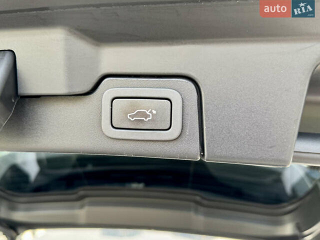 Ленд Ровер Рендж Ровер Эвок 2013 в Одессе на Automoto.ua Белый Ленд Ровер Рендж Ровер Эвок, объемом двигателя 2 л и пробегом 169 тыс. км за 16500 $, фото 28 на Automoto.ua