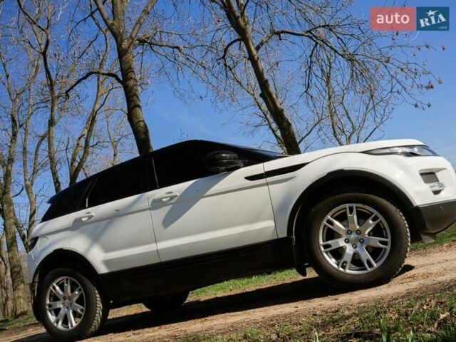 Белый Ленд Ровер Рендж Ровер Эвок, объемом двигателя 2.2 л и пробегом 148 тыс. км за 19000 $, фото 5 на Automoto.ua