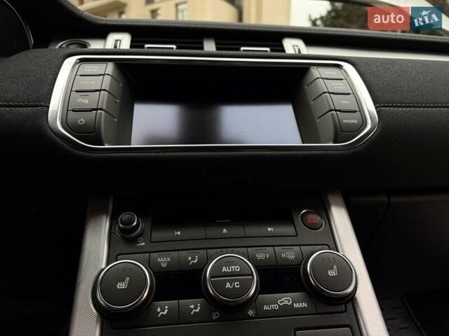 Білий Ленд Ровер Рендж Ровер Евок, об'ємом двигуна 2 л та пробігом 104 тис. км за 17950 $, фото 60 на Automoto.ua